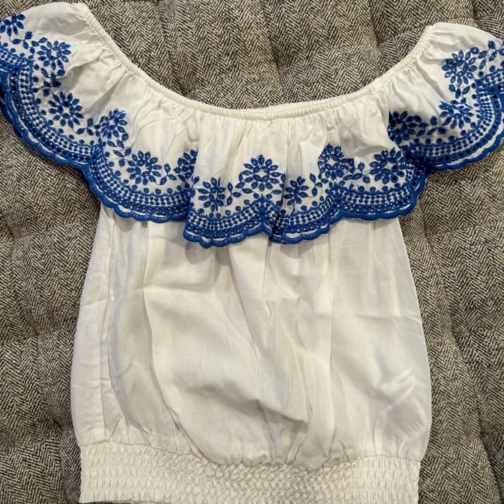 H&M girls off the shoulder eyelet top